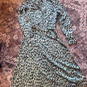 Elegant Green Patterned Dress